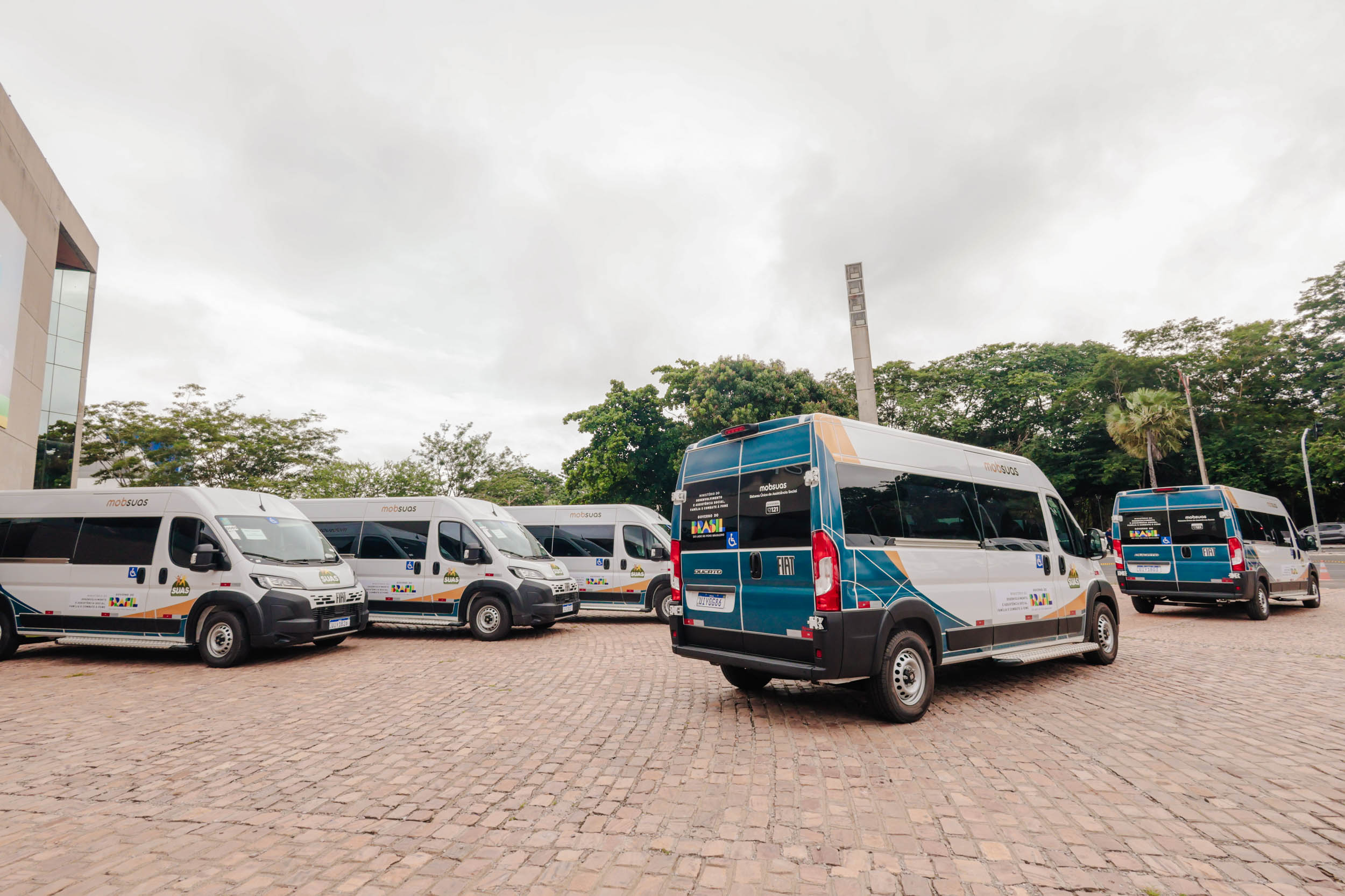 ENTREGA DE VANS MOB SUAS - FOTOS THIAGO AMARAL ALEPI (2).jpg