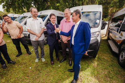 ENTREGA DE VANS MOB SUAS - FOTOS THIAGO AMARAL ALEPI (42).jpg