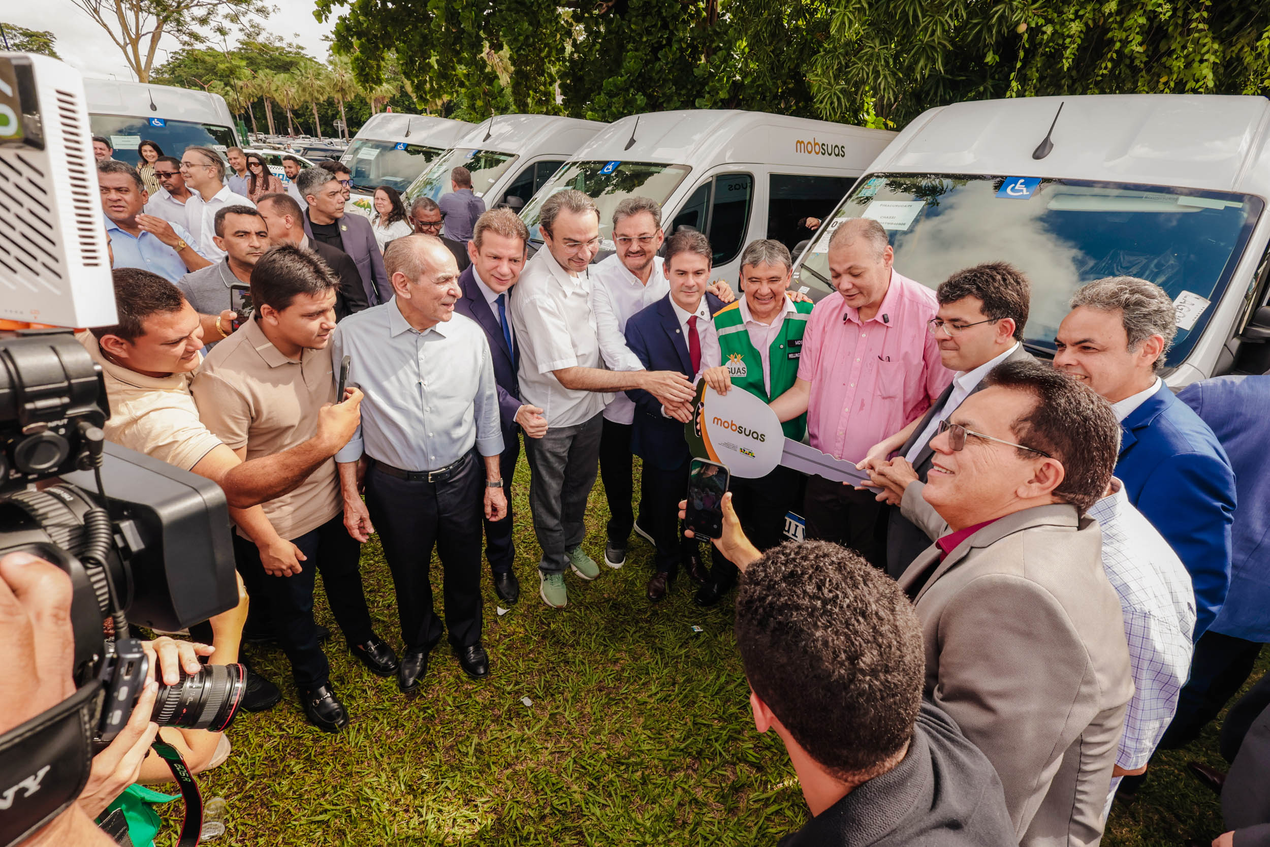 ENTREGA DE VANS MOB SUAS - FOTOS THIAGO AMARAL ALEPI (46).jpg