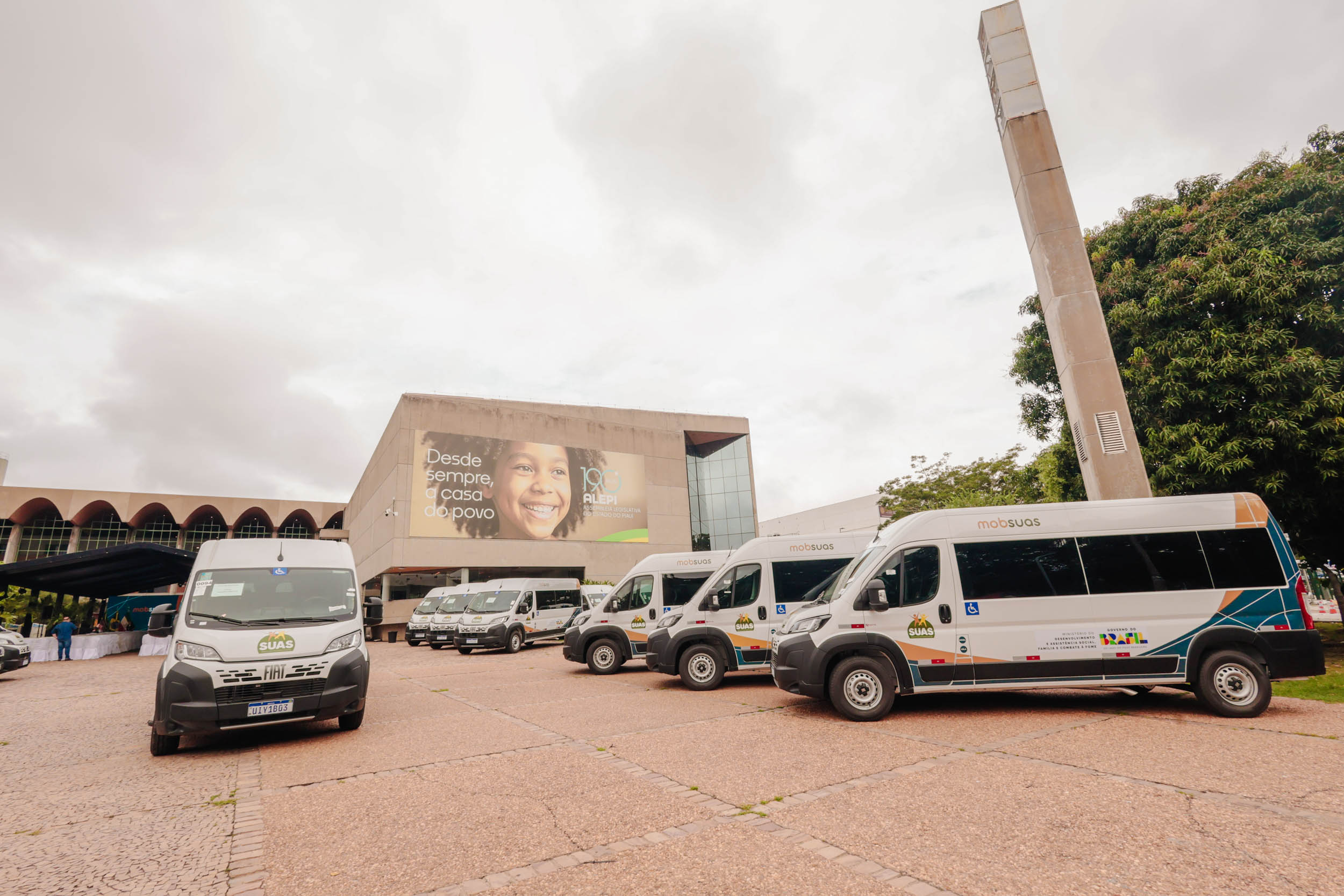 ENTREGA DE VANS MOB SUAS - FOTOS THIAGO AMARAL ALEPI (5).jpg