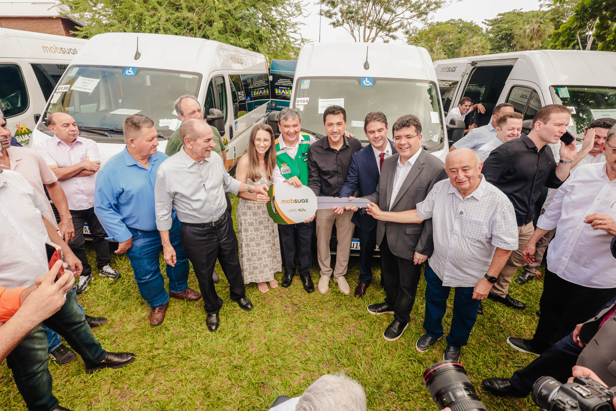 ENTREGA DE VANS MOB SUAS - FOTOS THIAGO AMARAL ALEPI (50).jpg