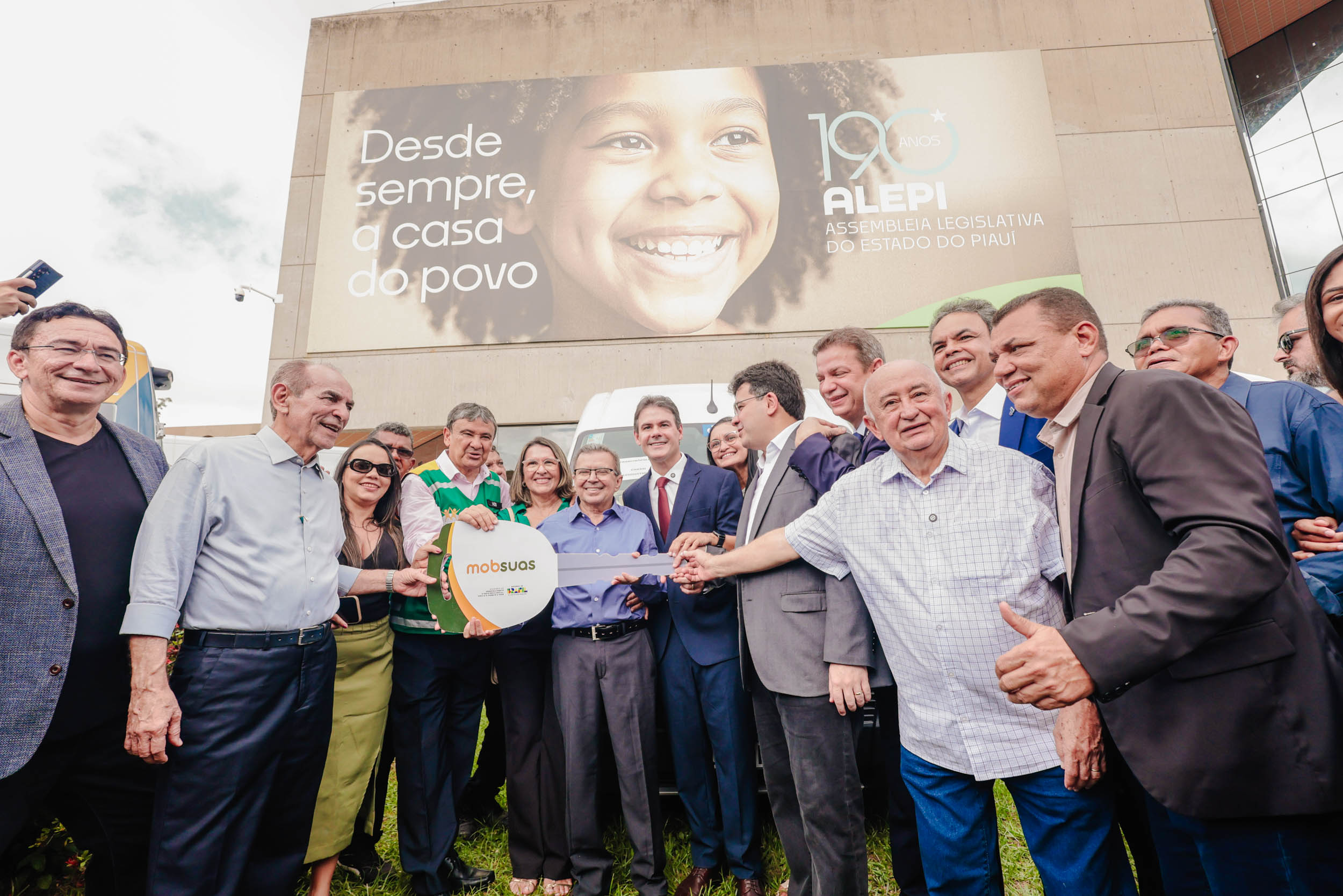 ENTREGA DE VANS MOB SUAS - FOTOS THIAGO AMARAL ALEPI (57).jpg