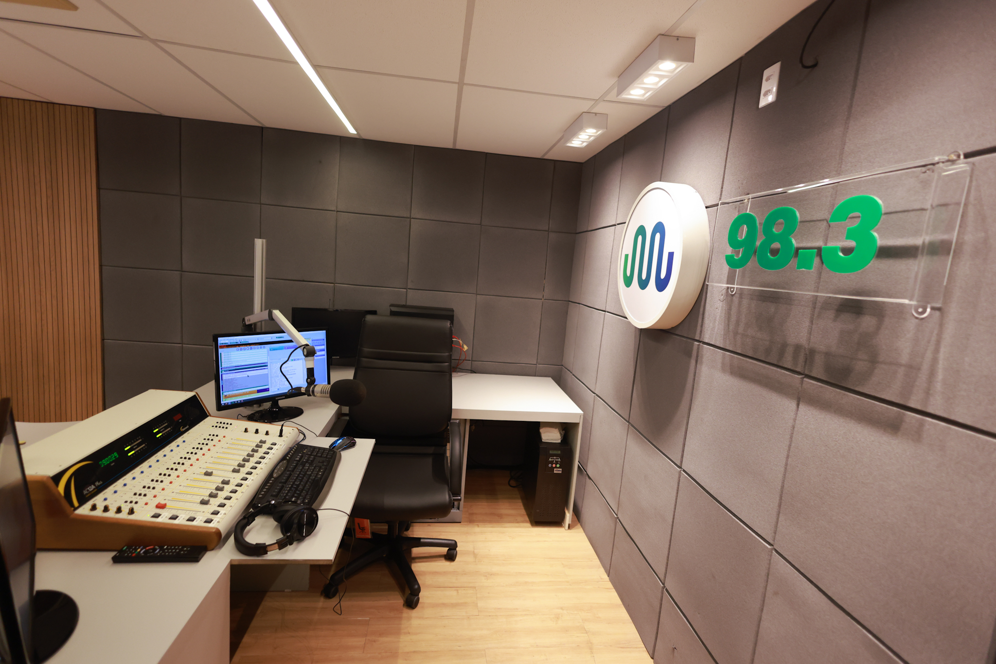 INAUGURAÇÃO DO ESTÚDIODA RÁDIO ALEPI - FOTOS REGIS FALCÃO ASCOM ALEPI (6).jpg