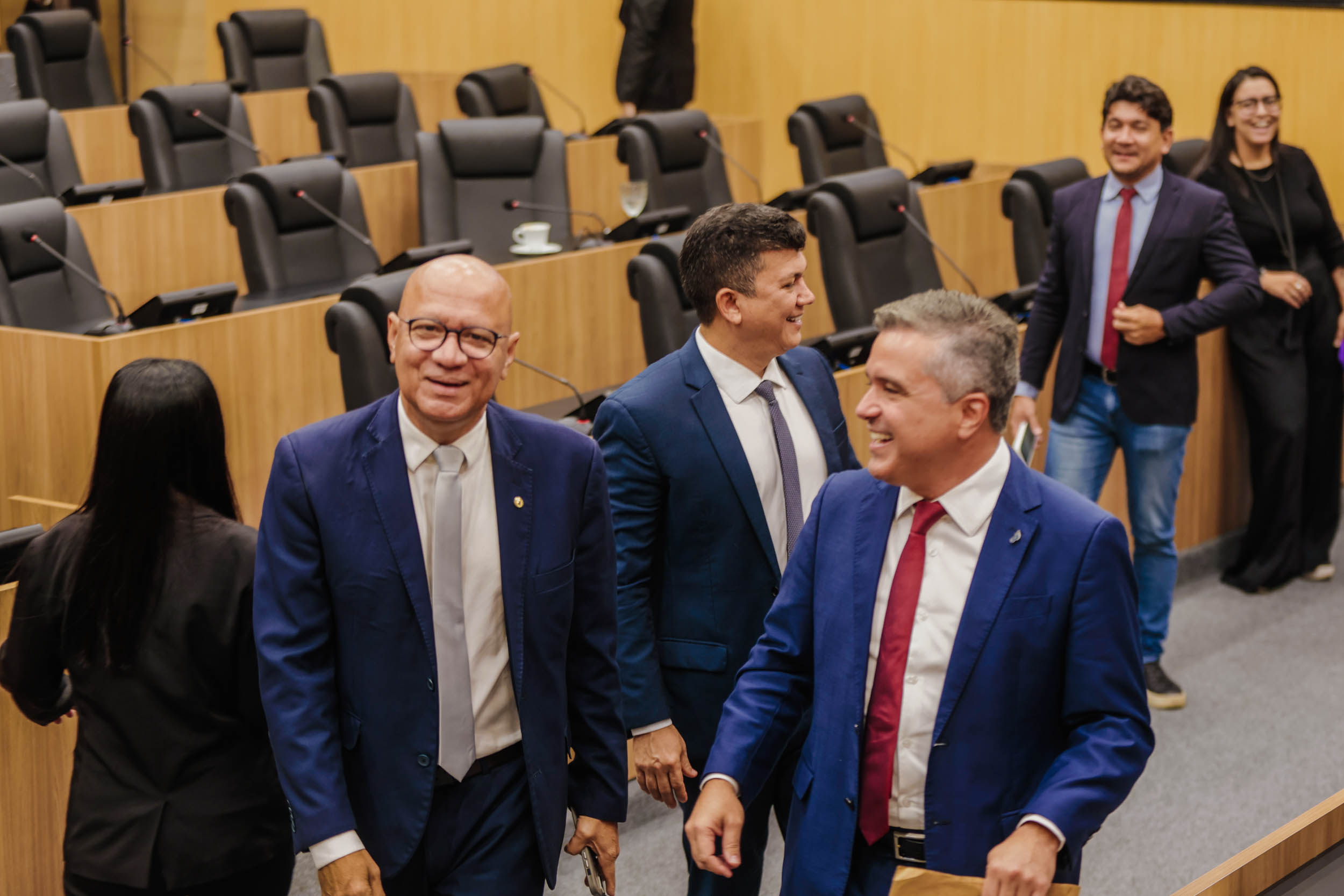 SESSÃO PENÁRIA 07.04 (10).jpg