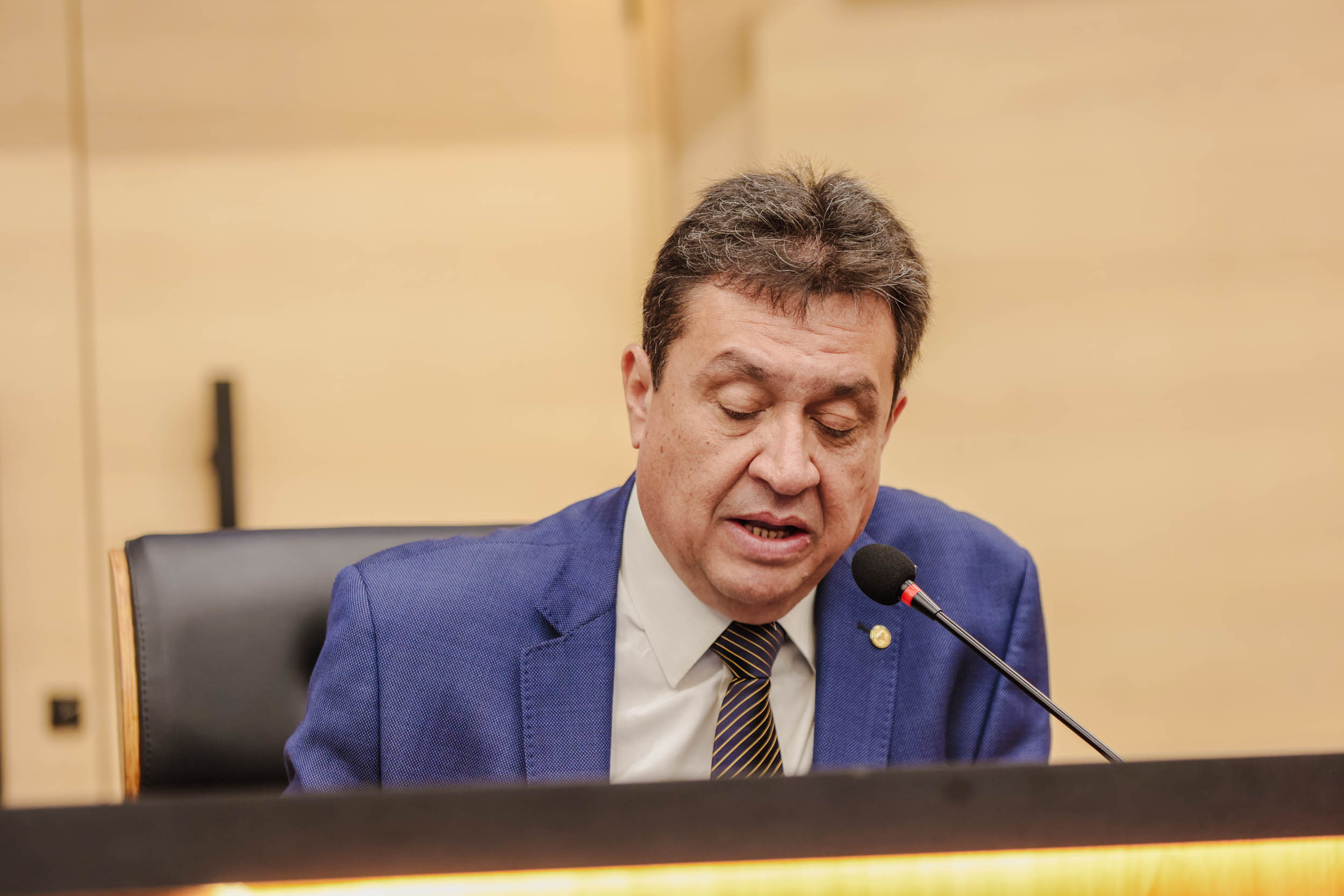 SESSÃO PENÁRIA 07.04 (4) NERINHO.jpg