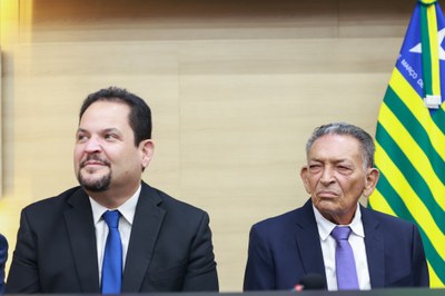 SESSÃO SOLENE TÍTULO DE CIDADANIA AOS SRS GIL PARAIBANO E CRISTIANO DE MEDEIROS - FOTO REGIS FALCÃO ASCOM ALEPI (19).jpg