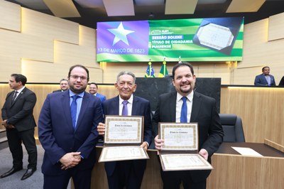 SESSÃO SOLENE TÍTULO DE CIDADANIA AOS SRS GIL PARAIBANO E CRISTIANO DE MEDEIROS - FOTO REGIS FALCÃO ASCOM ALEPI (41).jpg