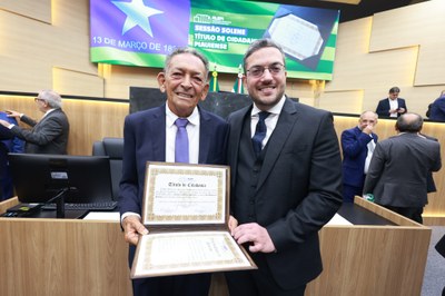 SESSÃO SOLENE TÍTULO DE CIDADANIA AOS SRS GIL PARAIBANO E CRISTIANO DE MEDEIROS - FOTO REGIS FALCÃO ASCOM ALEPI (48).jpg
