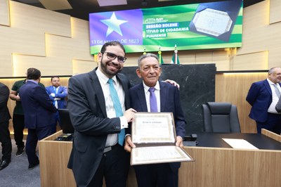 SESSÃO SOLENE TÍTULO DE CIDADANIA AOS SRS GIL PARAIBANO E CRISTIANO DE MEDEIROS - FOTO REGIS FALCÃO ASCOM ALEPI (51).jpg
