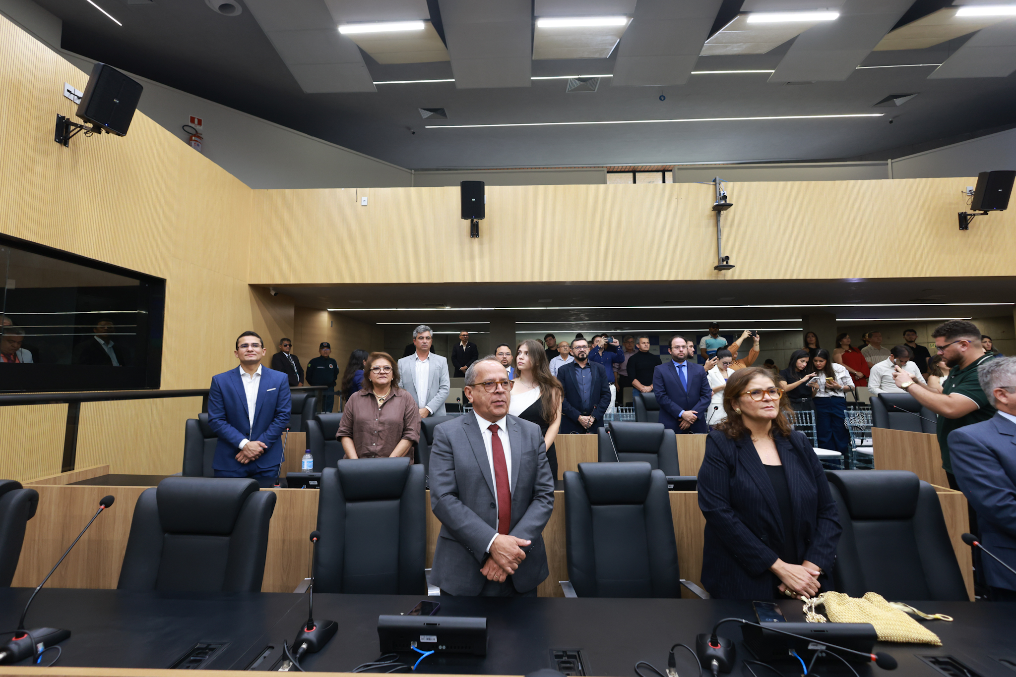SESSÃO SOLENE TÍTULO DE CIDADANIA AOS SRS GIL PARAIBANO E CRISTIANO DE MEDEIROS - FOTO REGIS FALCÃO ASCOM ALEPI (7).jpg