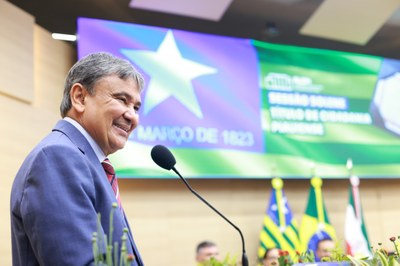 SESSÃO SOLENE TÍTULO DE CIDADANIA AO SR MARCO ANTÔNIO DE MELO LEÃO - FOTO REGIS FALCÃO ASCOM ALEPI (22).jpg