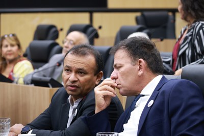  SESSÃO SOLENE PELO DIA MUNDIAL DE CONSCIENTIZAÇÃO SOBRE O AUTISMO - FOTO REGIS FALCÃO ASCOM ALEPI (30).jpg