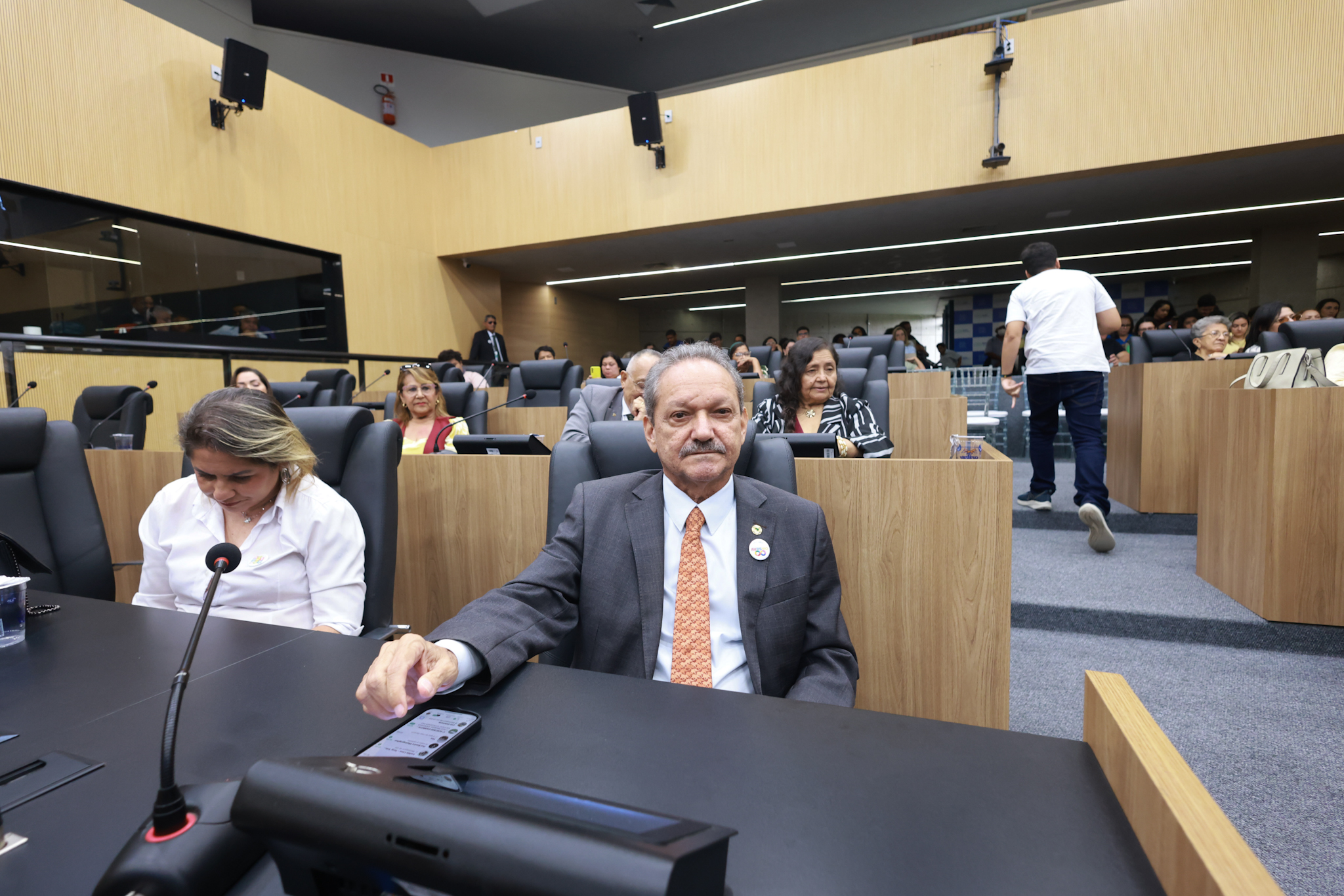  SESSÃO SOLENE PELO DIA MUNDIAL DE CONSCIENTIZAÇÃO SOBRE O AUTISMO - FOTO REGIS FALCÃO ASCOM ALEPI (4).jpg