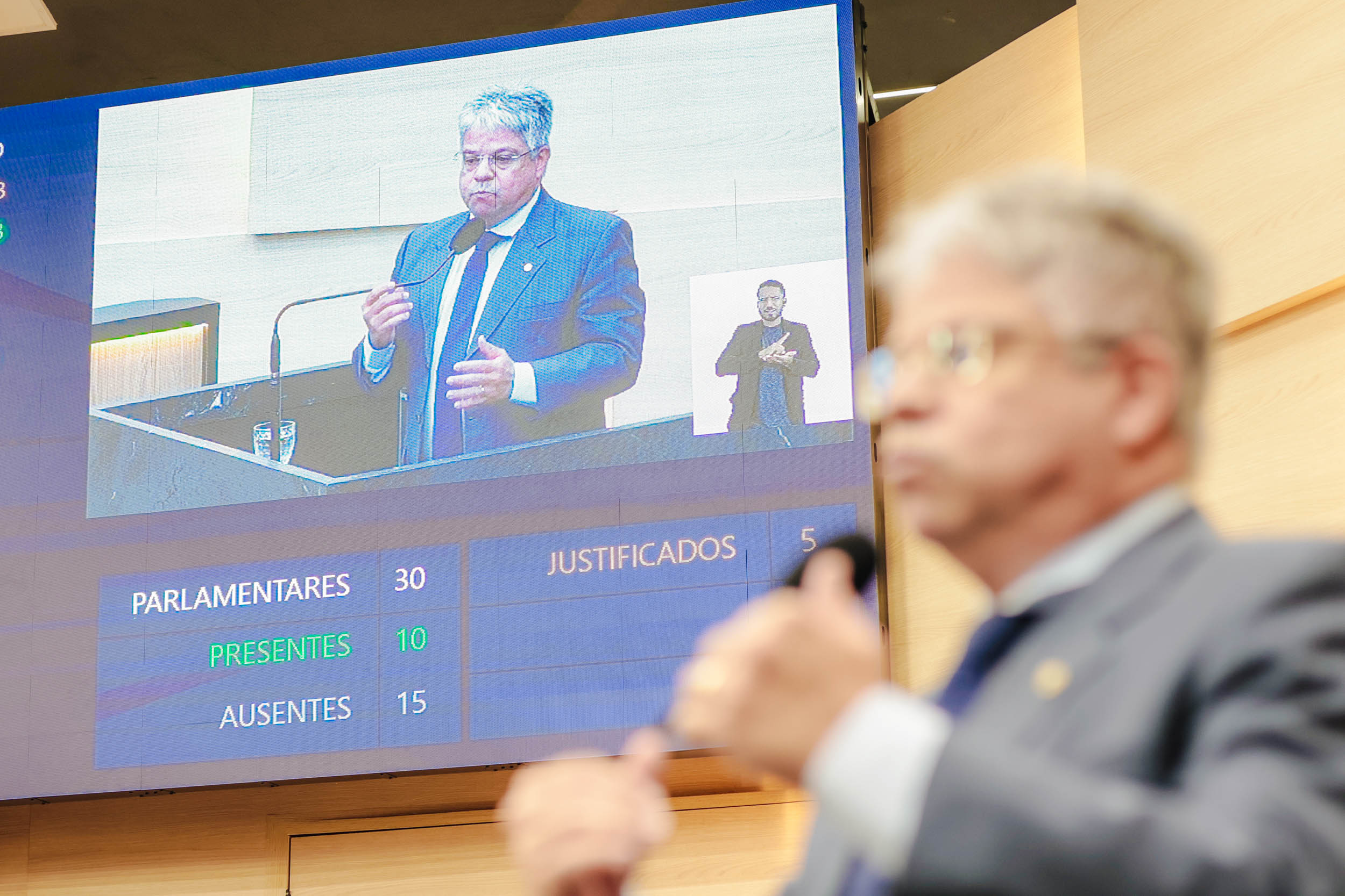 SESSÃO PLENÁRIA 15.04 GUSTAVO NEIVA (1).jpg