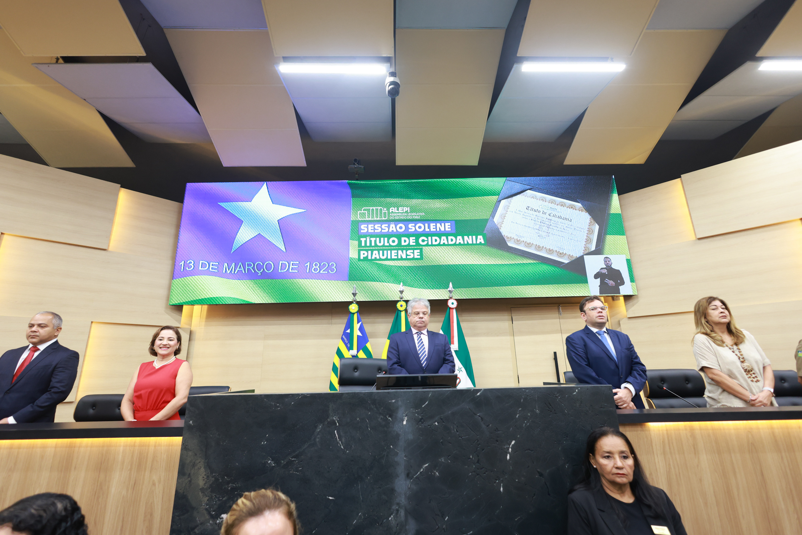 SESSÃO SOLENE TÍTULO DE CIDADANIA À SRA KELLY LIMA FONSECA GONÇALVES  - FOTOS REGIS FALCÃO ASCOM ALEPI (10).jpg