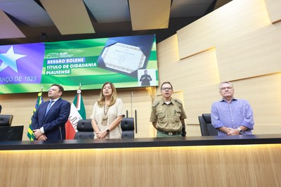 SESSÃO SOLENE TÍTULO DE CIDADANIA À SRA KELLY LIMA FONSECA GONÇALVES  - FOTOS REGIS FALCÃO ASCOM ALEPI (11).jpg