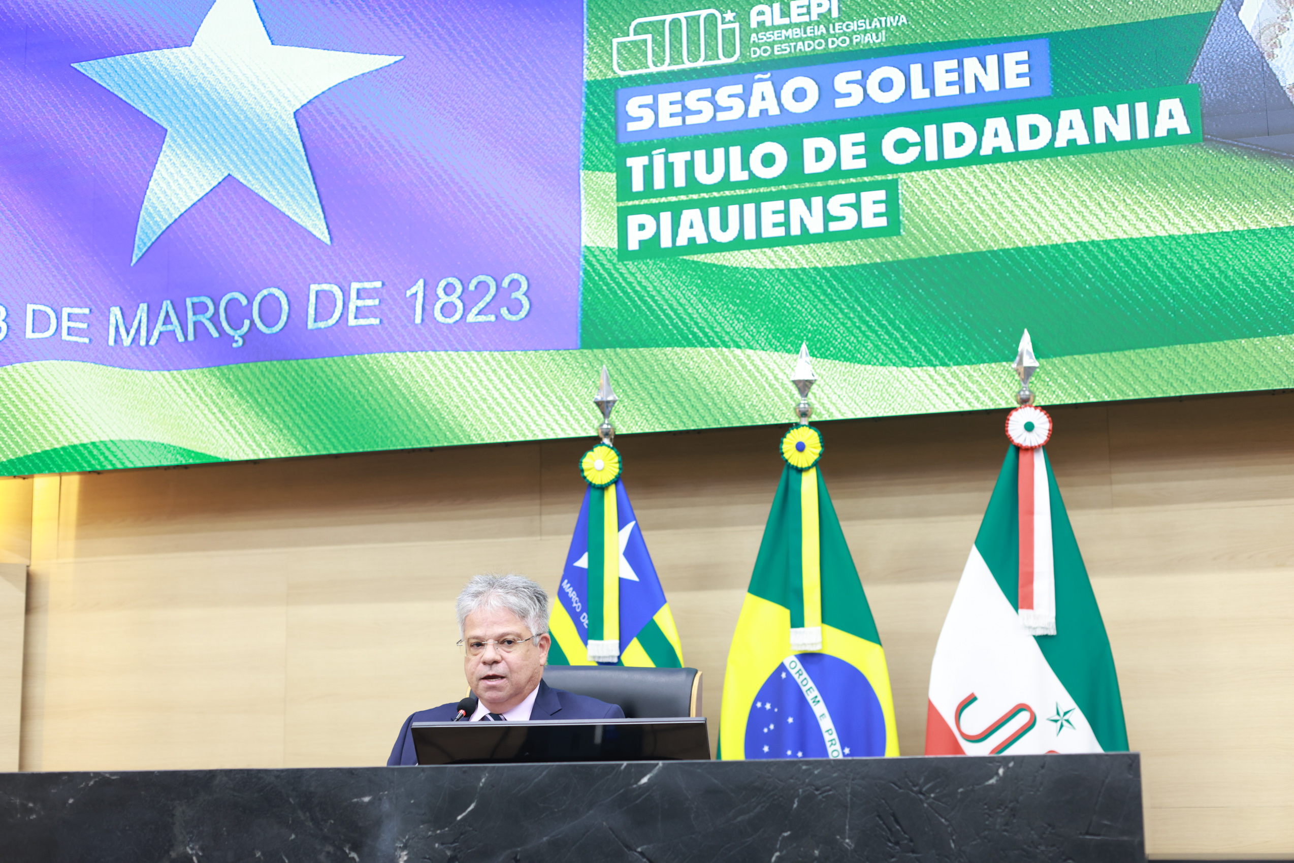 SESSÃO SOLENE TÍTULO DE CIDADANIA À SRA KELLY LIMA FONSECA GONÇALVES  - FOTOS REGIS FALCÃO ASCOM ALEPI (7).jpg