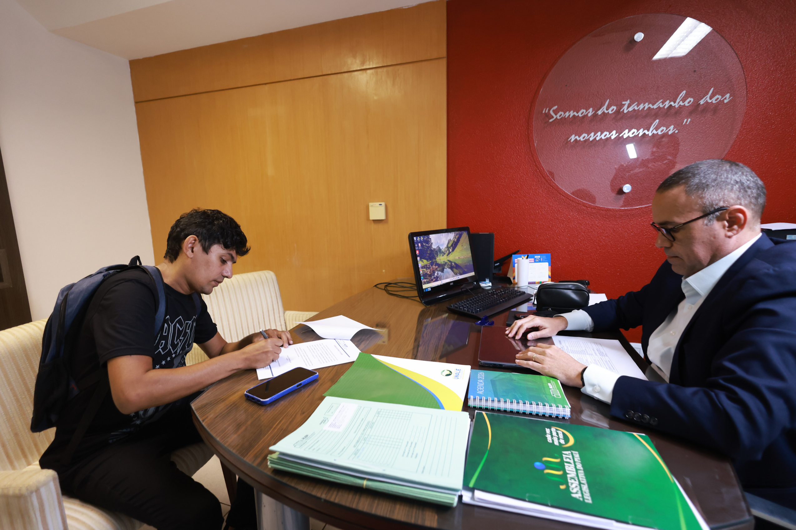 POSSE ADMINISTRATIVA DOS CONCURSADOS - FOTOS REGIS FALCÃO ASCOM ALEPI (4).jpg