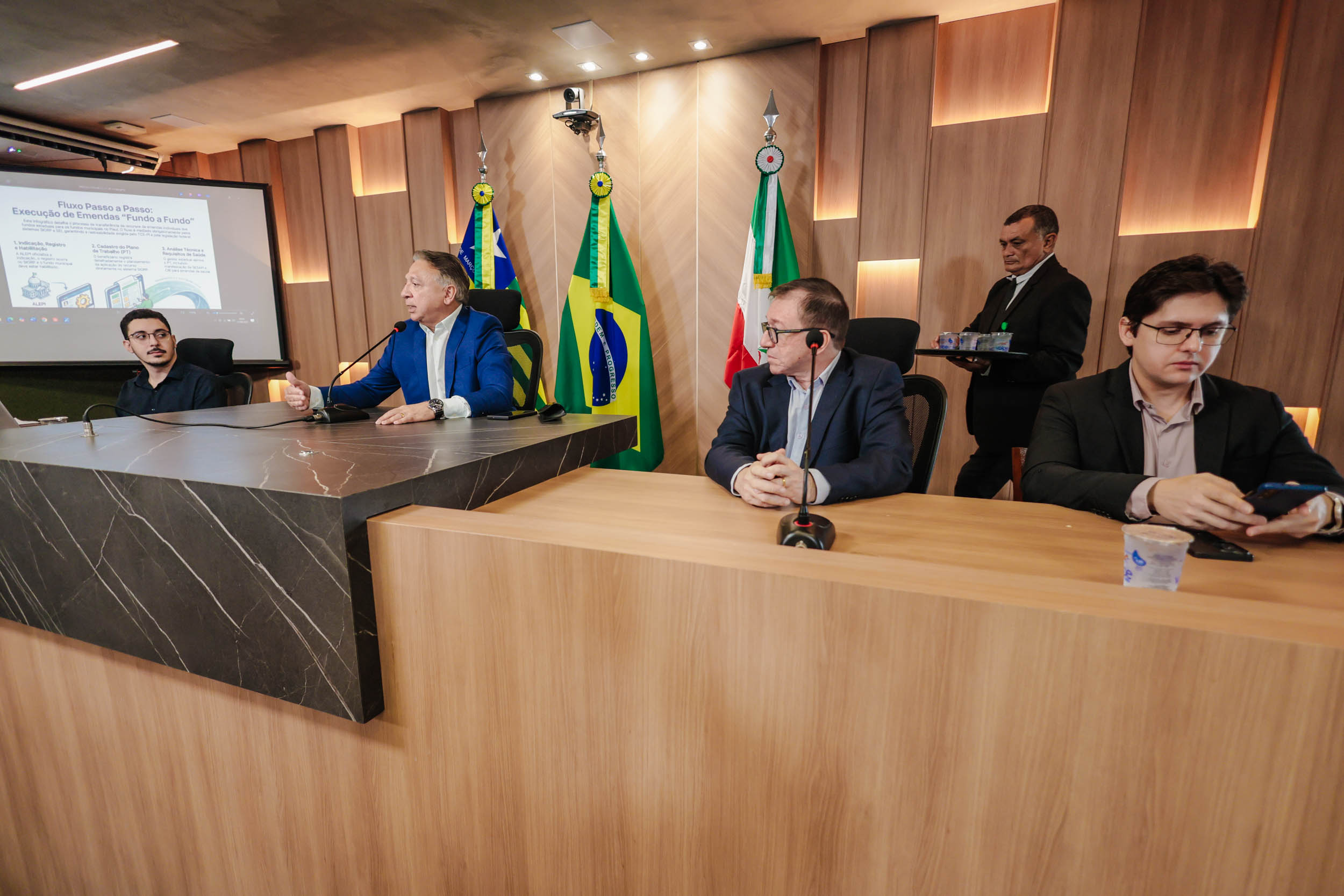 REUNIÃO DE ALINHAMENTO DAS EMENDAS PARLAMENTARES FOTOS THIAGO AMARAL ALEPI (3).jpg