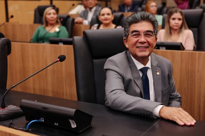 SESSÃO SOLENE EM HOMENAGEM AO JORNAL O DIA (4).jpg