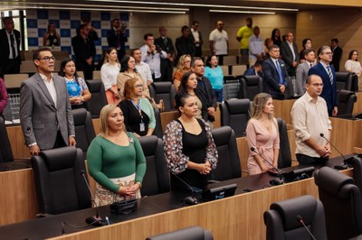 SESSÃO SOLENE EM HOMENAGEM AO JORNAL O DIA (7).jpg