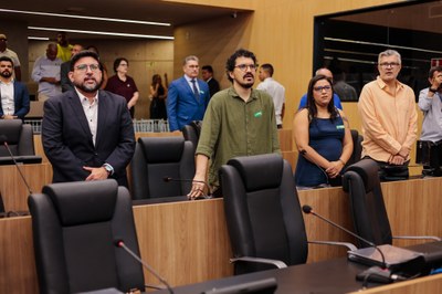 SESSÃO SOLENE EM HOMENAGEM AO JORNAL O DIA (9).jpg