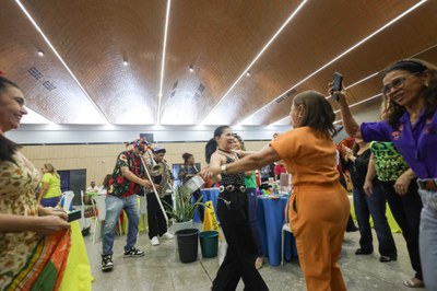 FEIRA DAS SERVIDORAS E DA AGRICULTURA FAMILIAR - FOTOS REGIS FALCAO ASCOM ALEPI (6).jpg