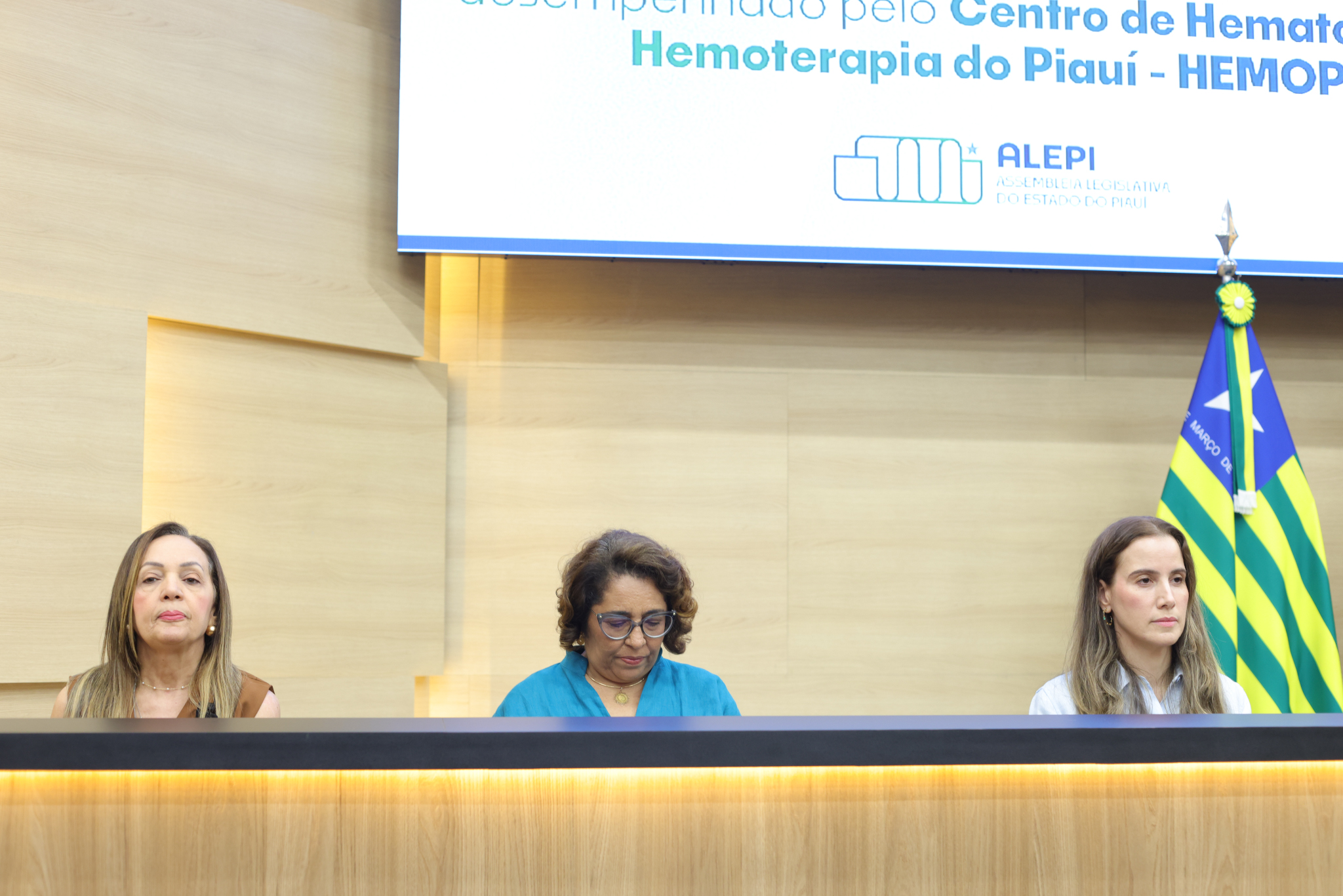 SESSÃO SOLENE PELOS 42 ANOS DO HEMOPI - FOTOS REGIS FALCAO ASCOM ALEPI (9).jpg