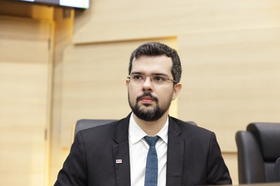 SESSÃO SOLENE TÍTULO DE CIDADANIA SRS BRUNO CRAVO ALVES E GIUSEPPE SERRA SECA VIEIRA  FOTOS REGIS FALCÃO ASCOM ALEPI  (9).jpg