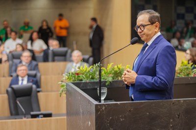 TÍTULO DE CIDADANIA AO EMPRESÁRIO CARLOS PRADO (12).jpg