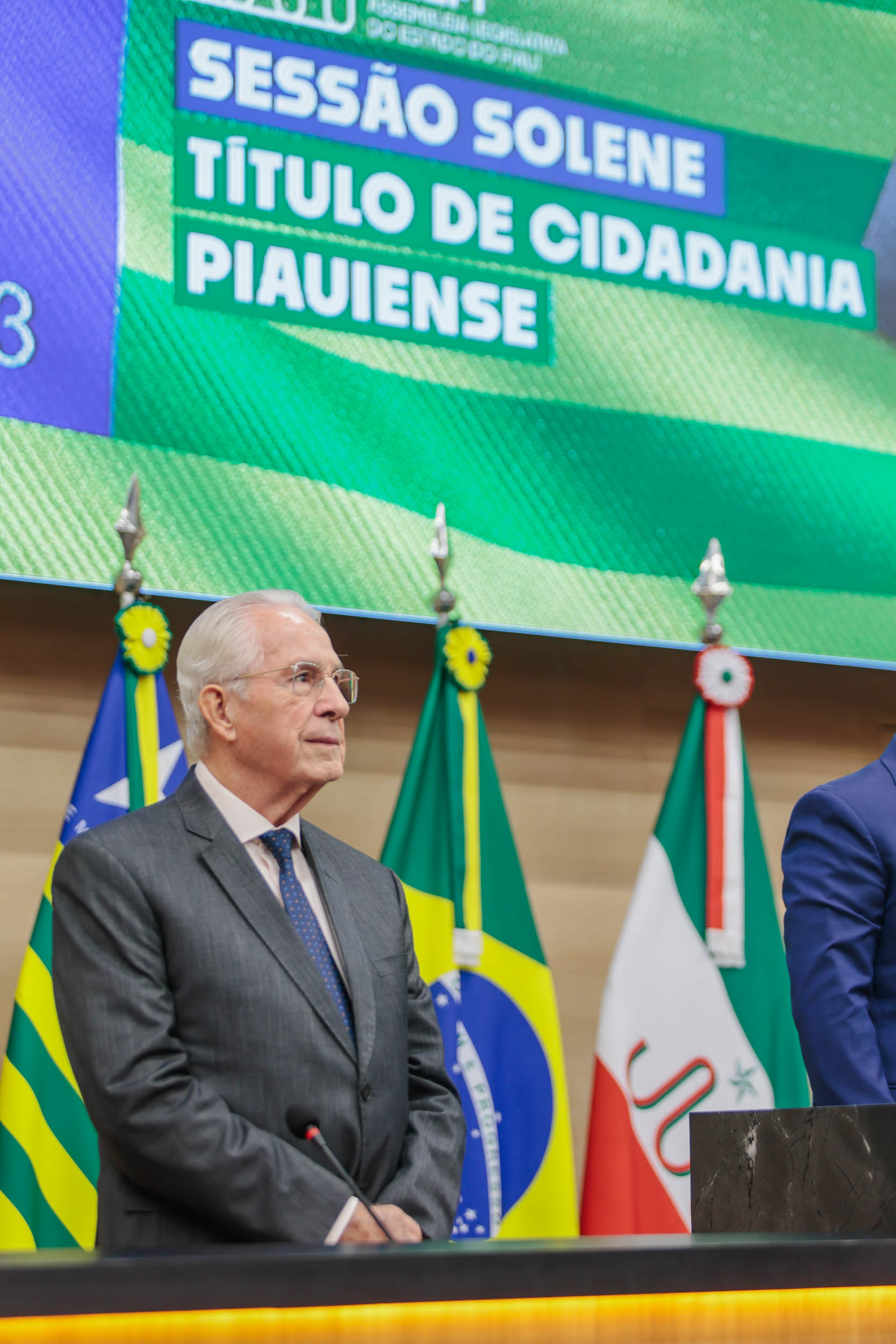 TÍTULO DE CIDADANIA AO EMPRESÁRIO CARLOS PRADO (7).jpg