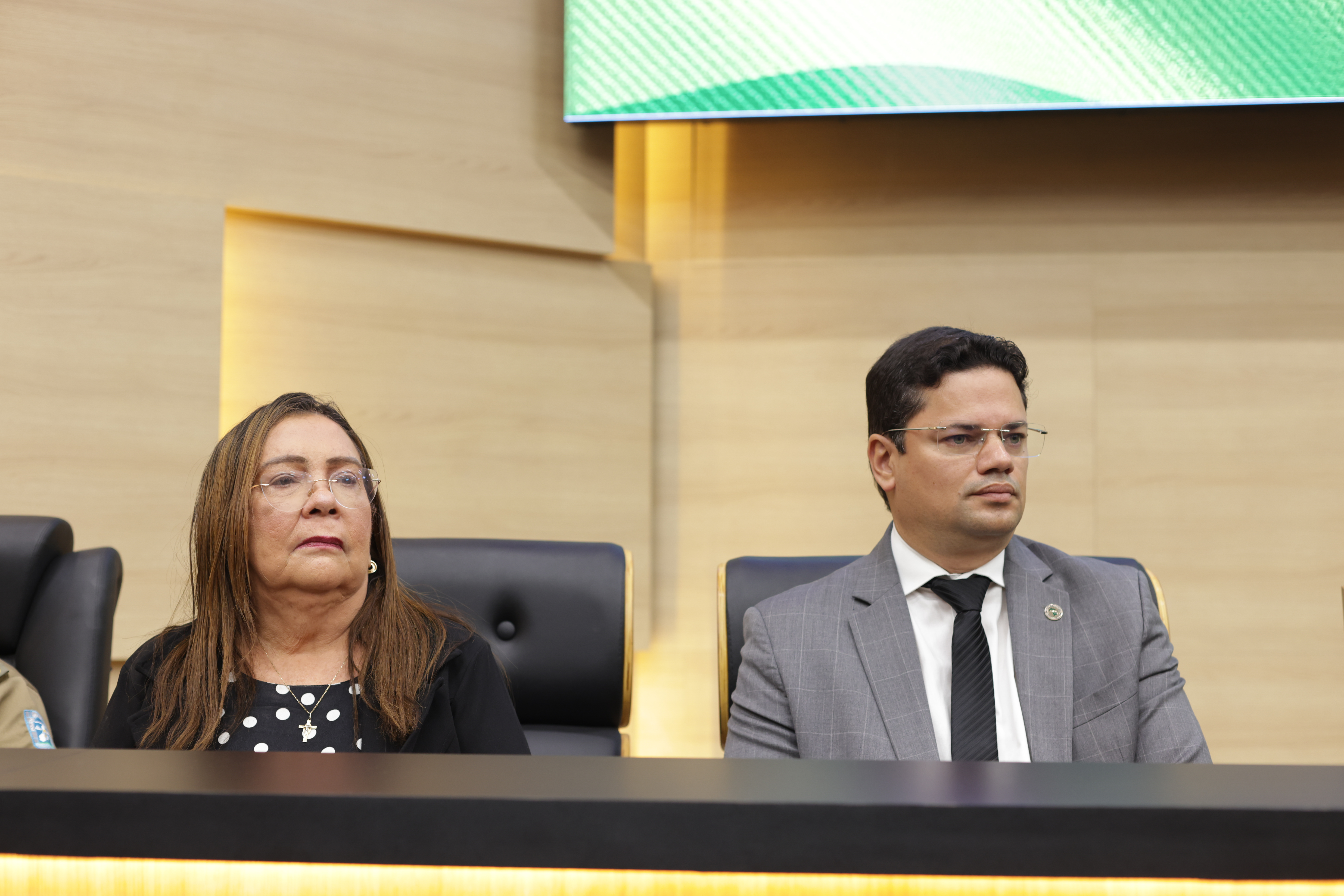 SESSÃO SOLENE TÍTULO DE CIDADANIA SRS BRUNO CRAVO ALVES E GIUSEPPE SERRA SECA VIEIRA  FOTOS REGIS FALCÃO ASCOM ALEPI  (14).jpg