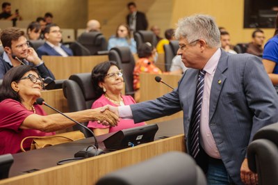 TITULO DE CIDADANIA PIAUÍENSE AO FREI CLÁUDIO DA SILVA SANTOS (2).jpg