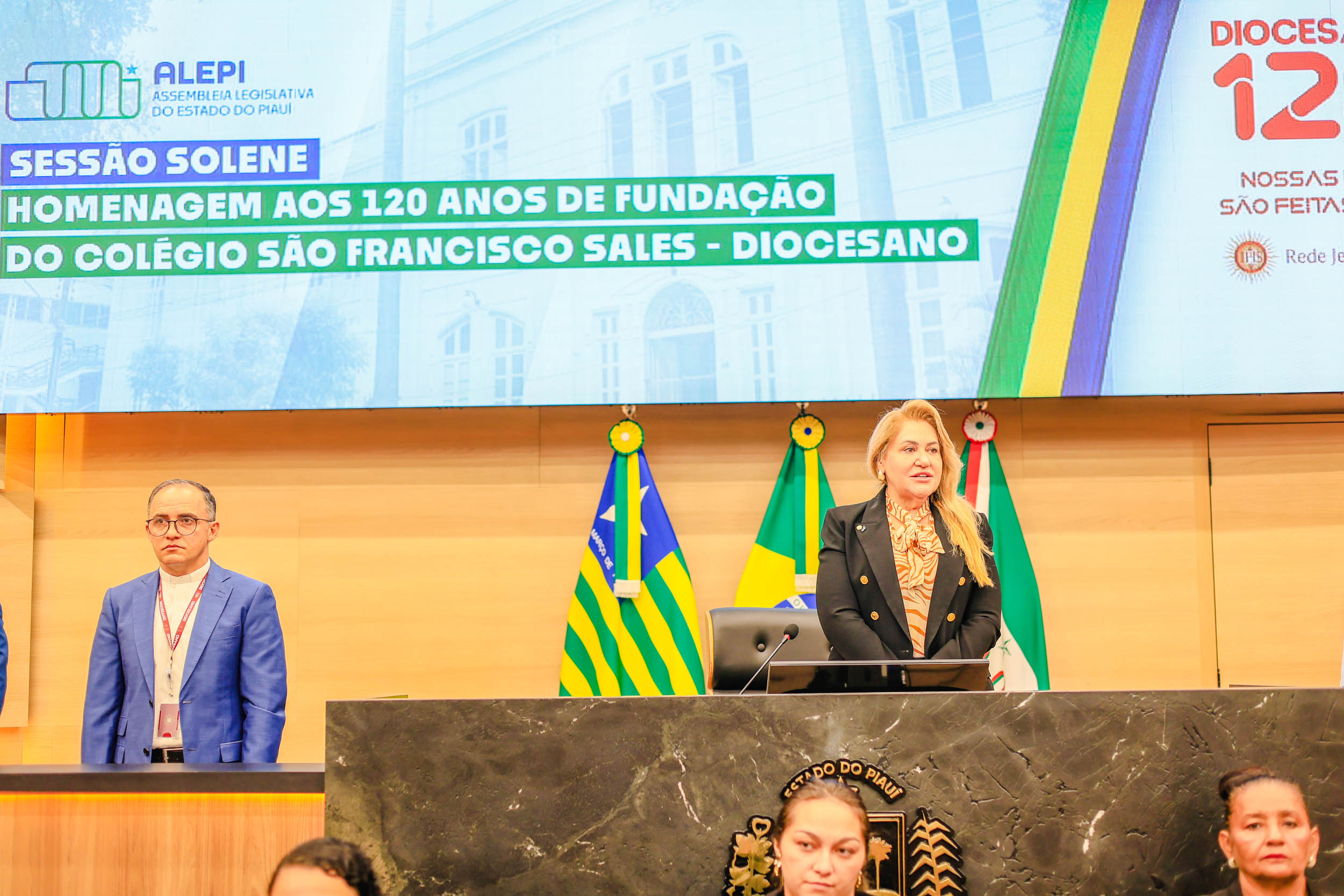 SESSÃO SOLENE 120 ANOS DO COLÉGIO DIOCESANO (9).jpg