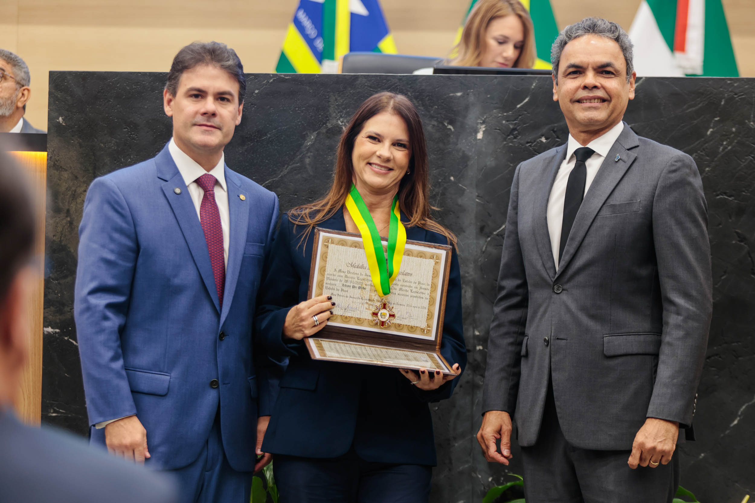ENTREGA MEDALHA MÉRITO LEGISLATIVO (102).jpg