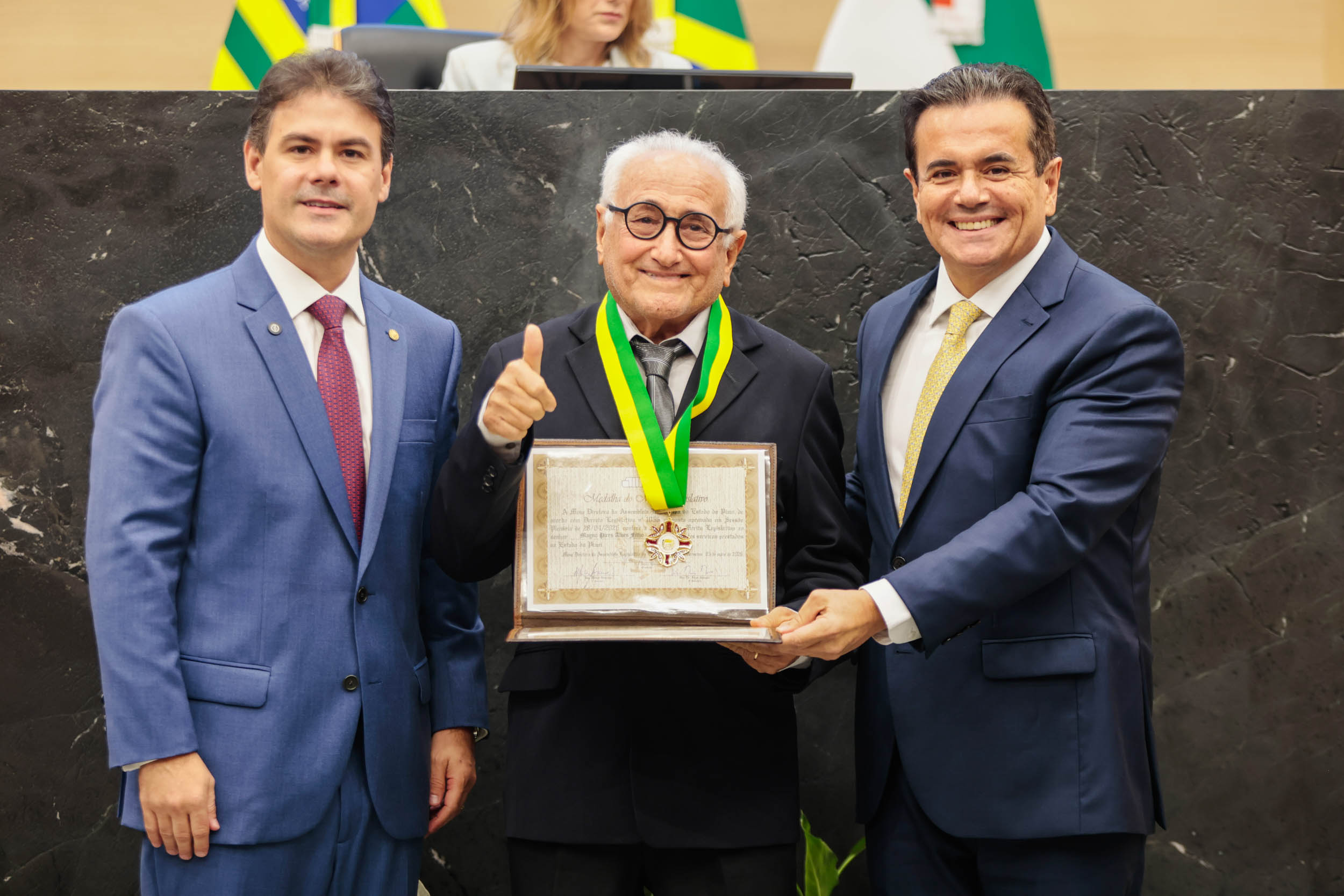 ENTREGA MEDALHA MÉRITO LEGISLATIVO (112).jpg