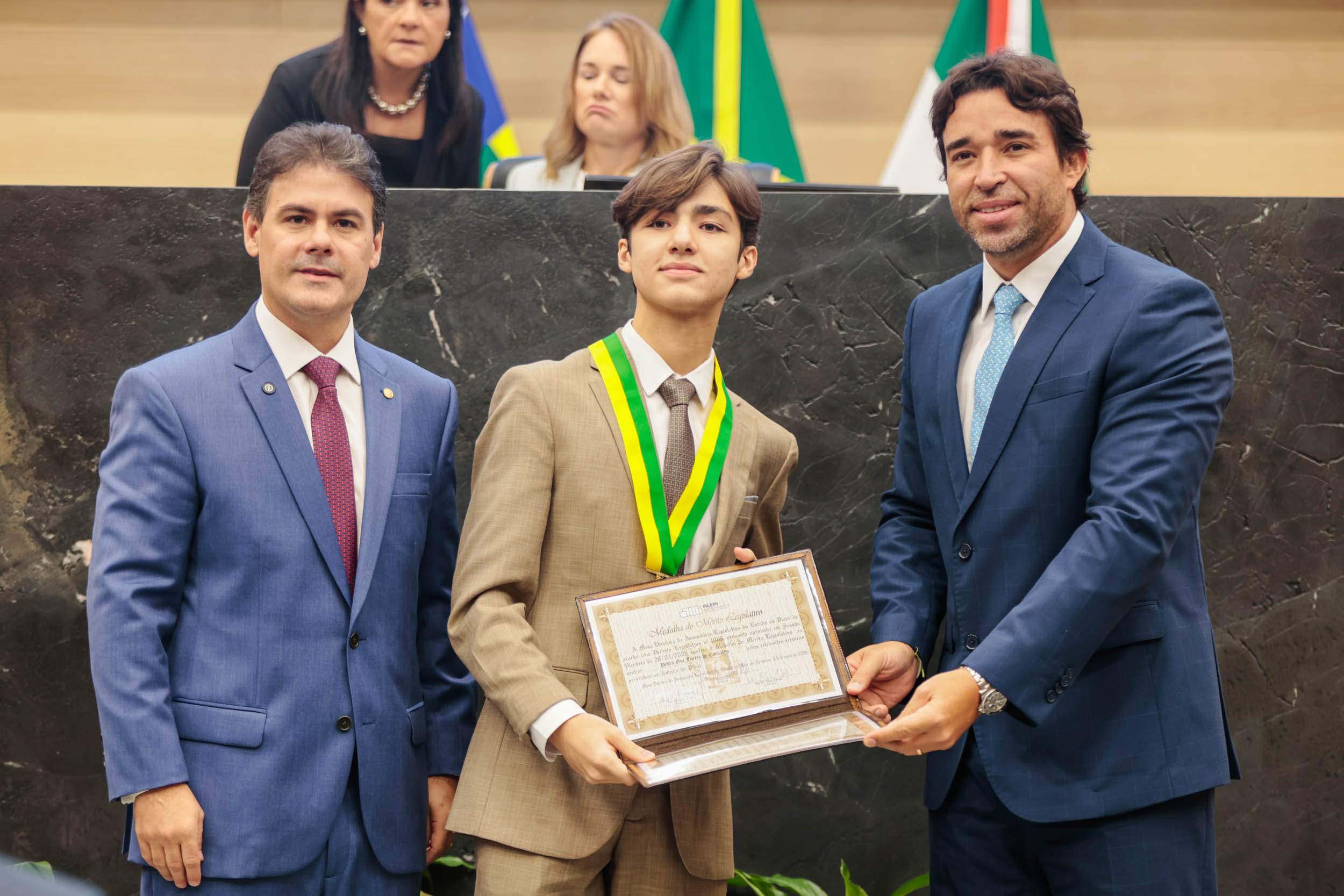 ENTREGA MEDALHA MÉRITO LEGISLATIVO (117).jpg
