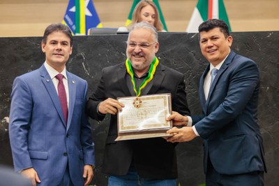 ENTREGA MEDALHA MÉRITO LEGISLATIVO (120).jpg