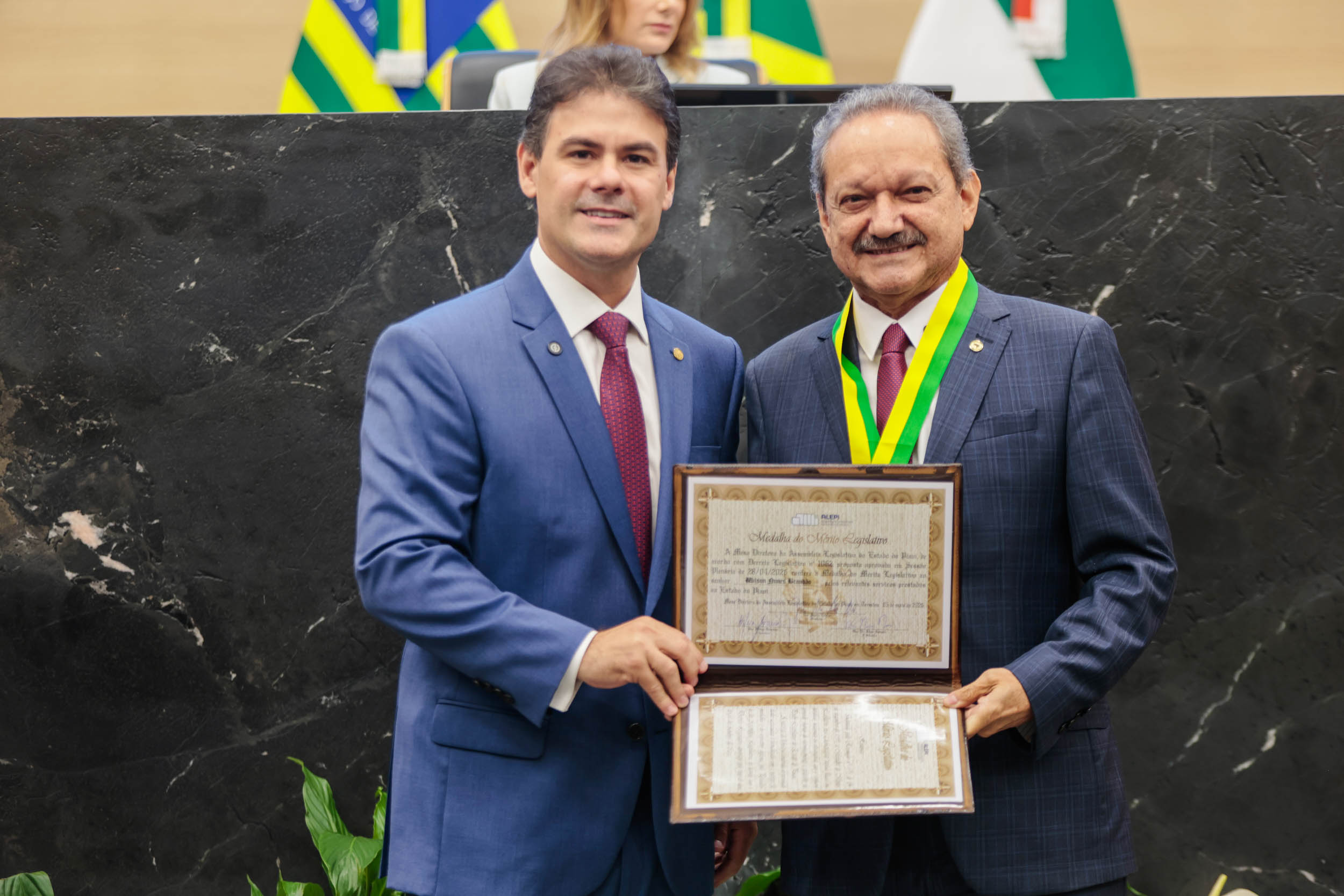 ENTREGA MEDALHA MÉRITO LEGISLATIVO (122).jpg