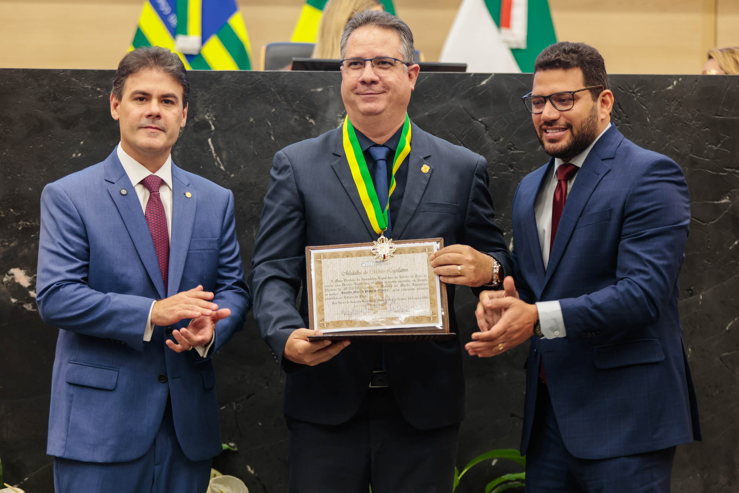 ENTREGA MEDALHA MÉRITO LEGISLATIVO (126).jpg