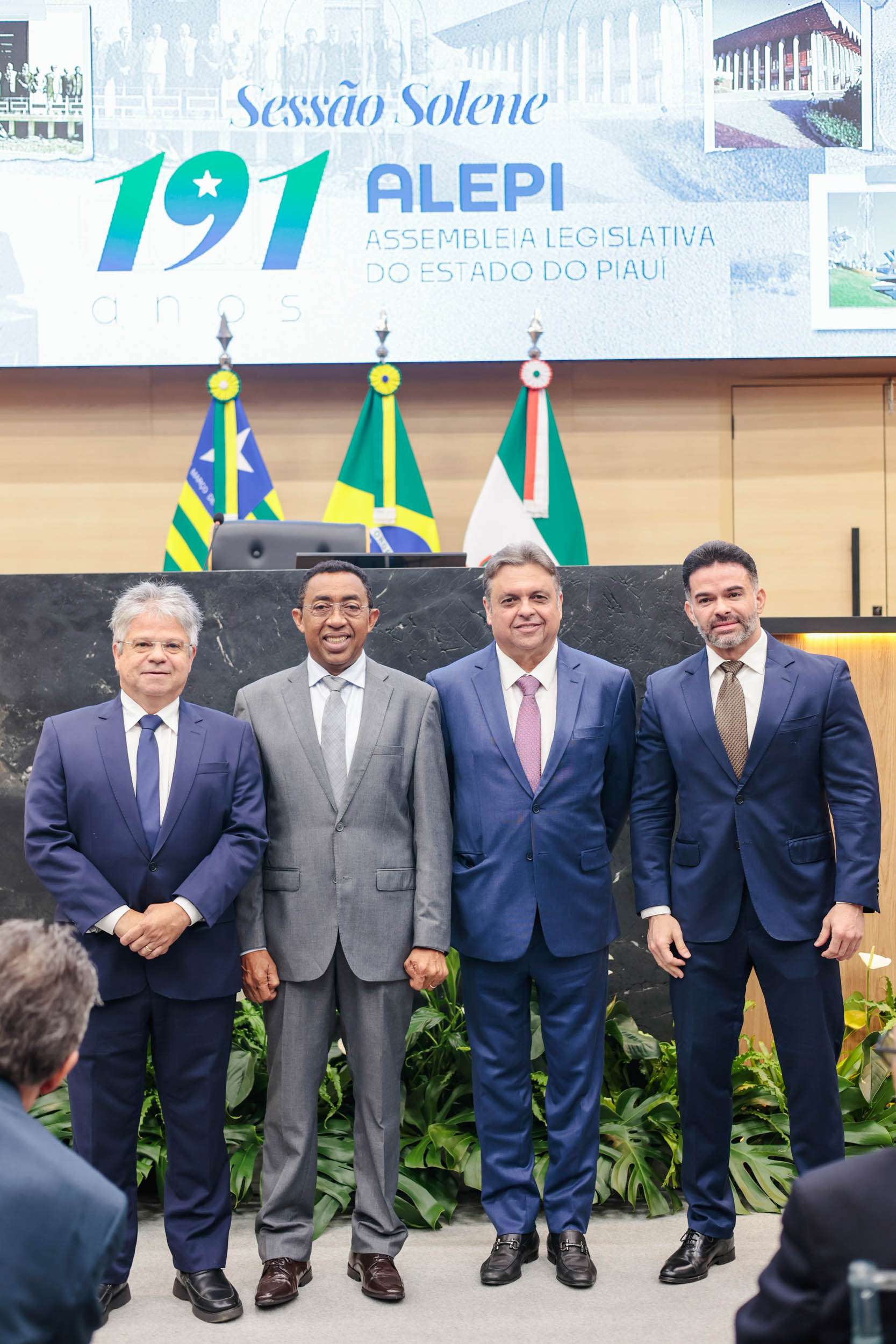 ENTREGA MEDALHA MÉRITO LEGISLATIVO (14).jpg
