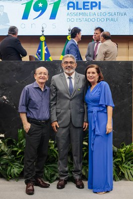 ENTREGA MEDALHA MÉRITO LEGISLATIVO (24).jpg