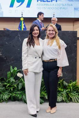 ENTREGA MEDALHA MÉRITO LEGISLATIVO (27).jpg