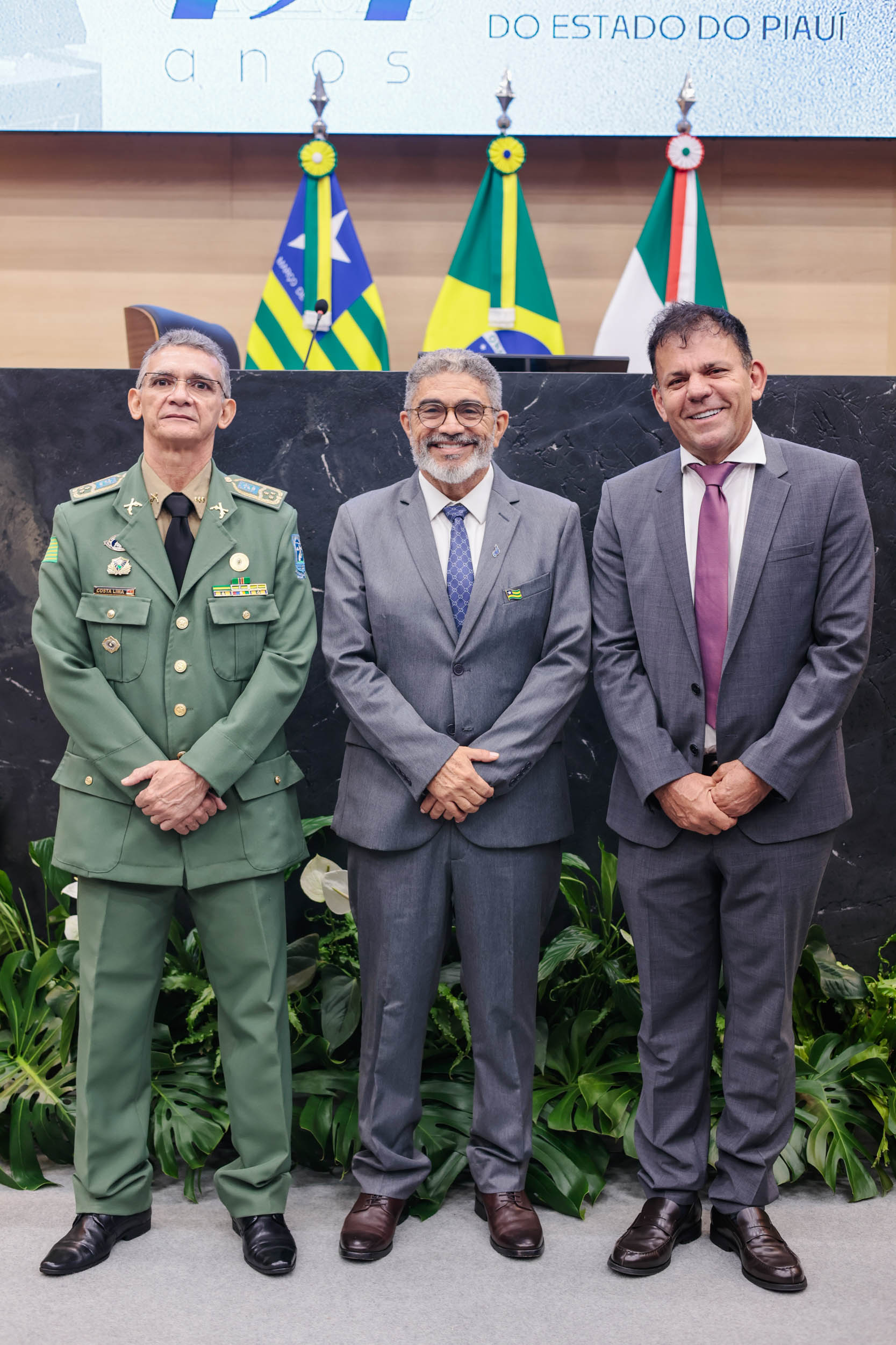 ENTREGA MEDALHA MÉRITO LEGISLATIVO (32).jpg