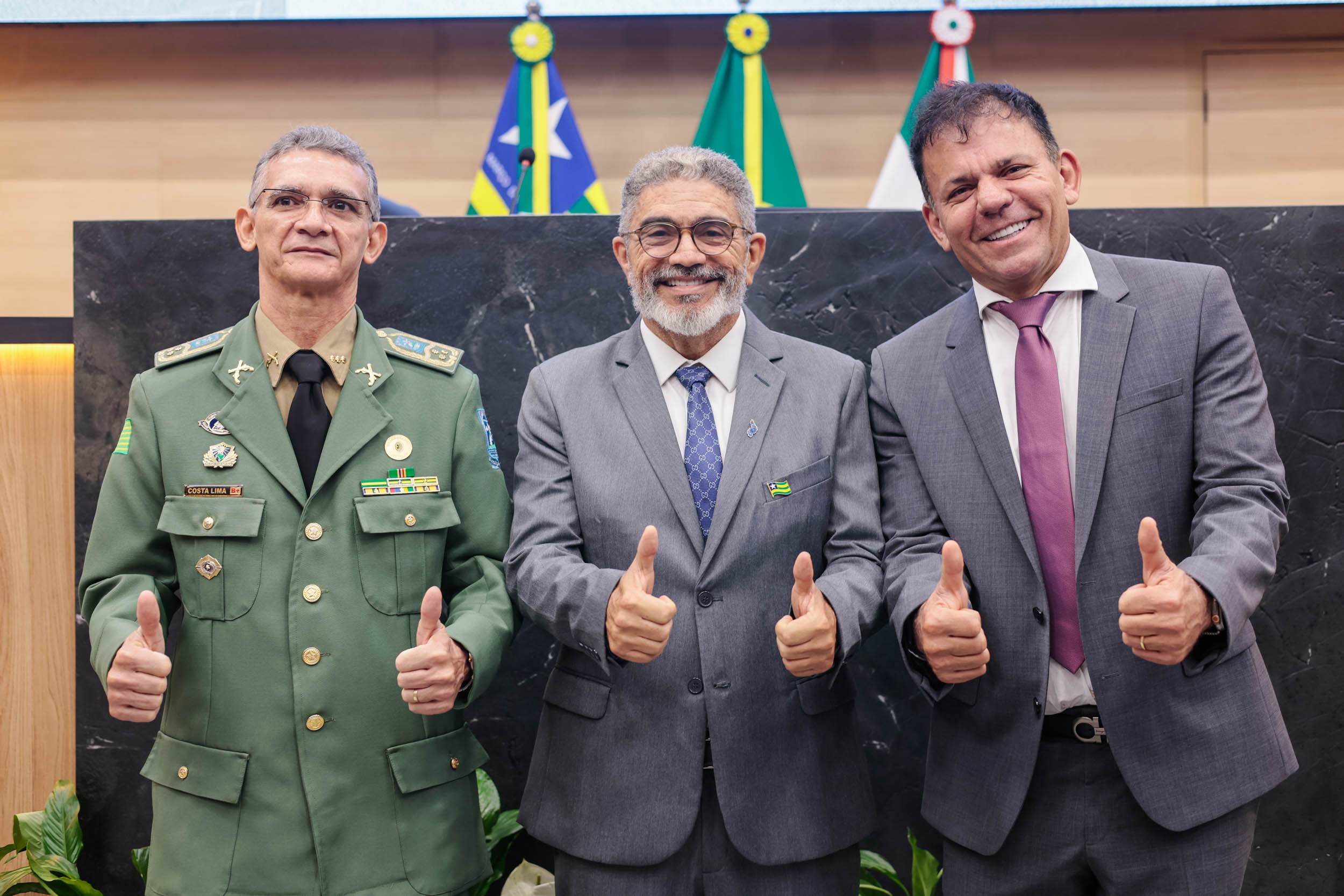 ENTREGA MEDALHA MÉRITO LEGISLATIVO (34).jpg