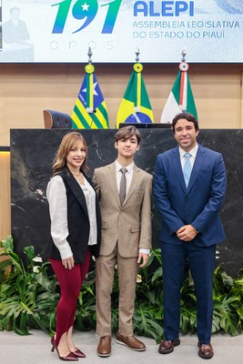 ENTREGA MEDALHA MÉRITO LEGISLATIVO (42).jpg