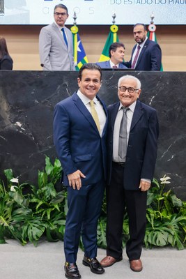 ENTREGA MEDALHA MÉRITO LEGISLATIVO (55).jpg