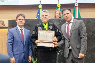 ENTREGA MEDALHA MÉRITO LEGISLATIVO (81).jpg
