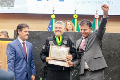 ENTREGA MEDALHA MÉRITO LEGISLATIVO (82).jpg