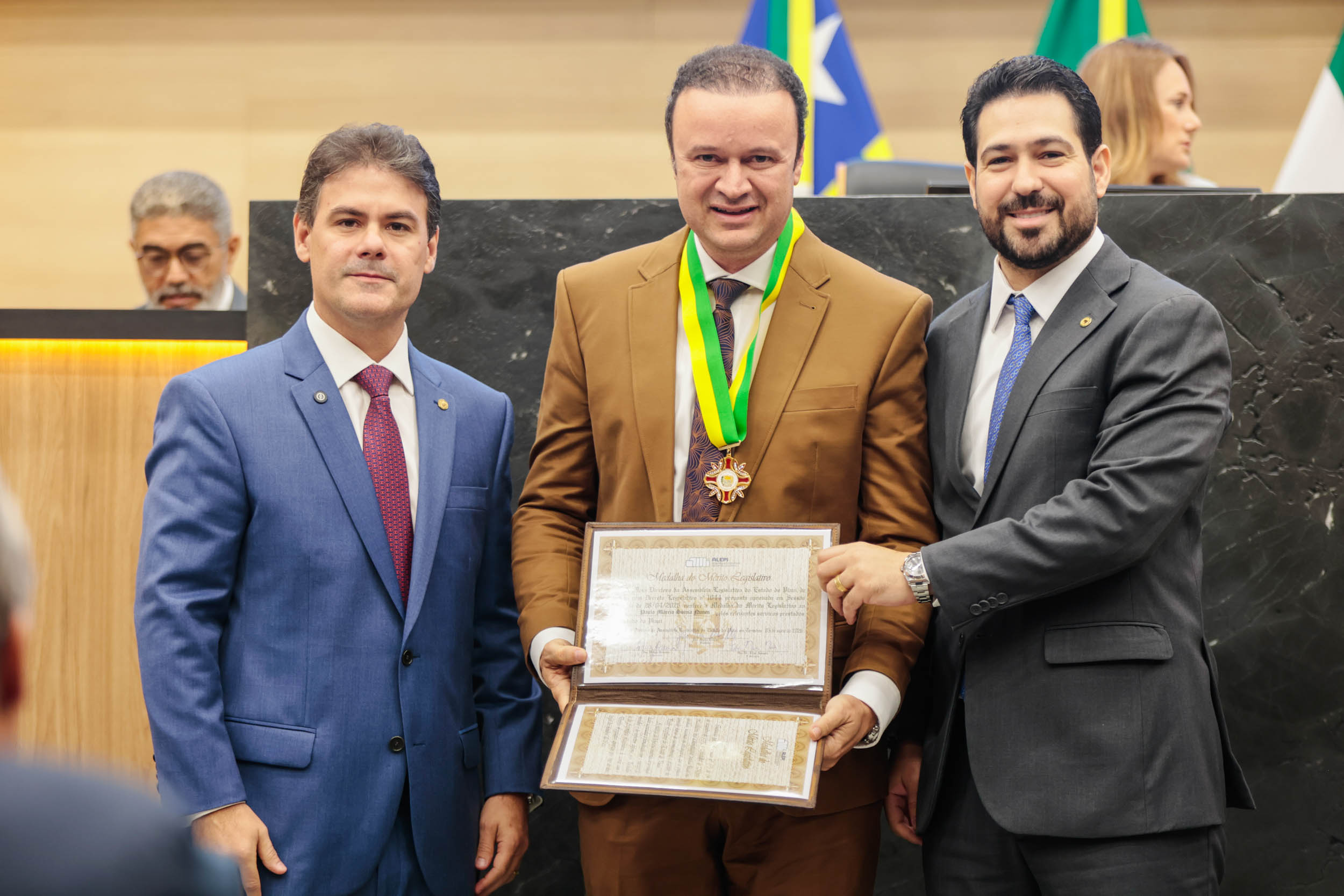 ENTREGA MEDALHA MÉRITO LEGISLATIVO (89).jpg